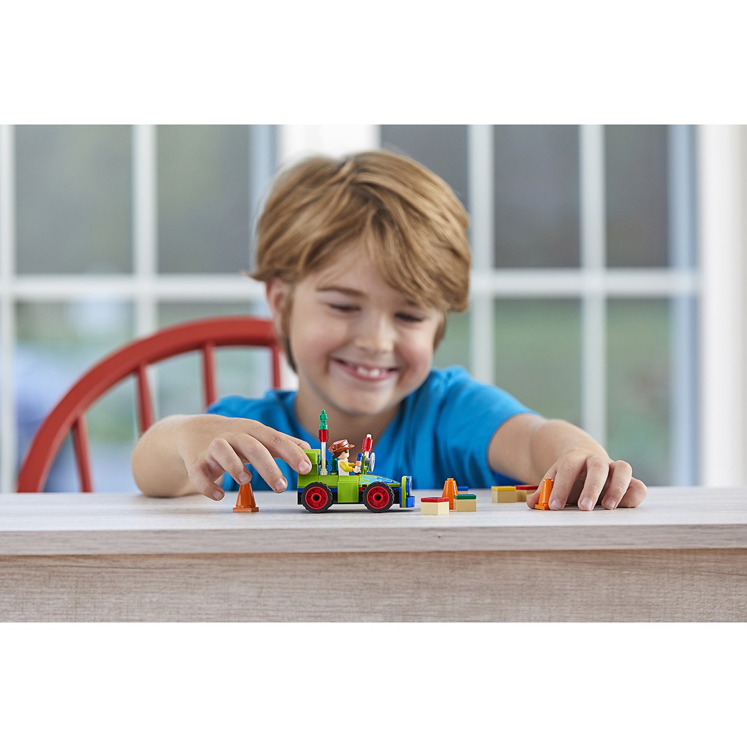 Конструктор Lego Toy Story - Вуди на машине  